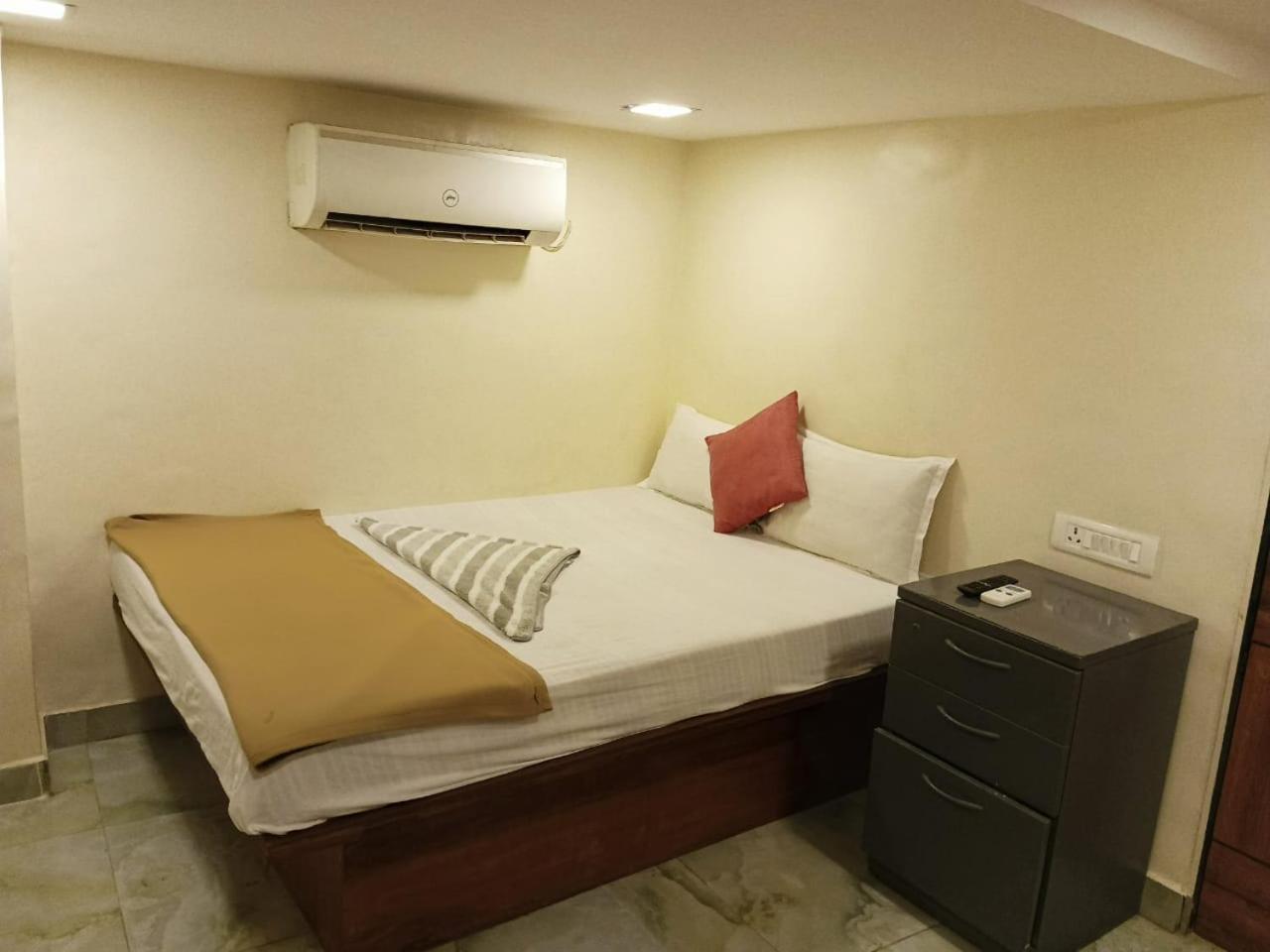 New Hotel Tara By Glitz Hotels Bombay Eksteriør billede