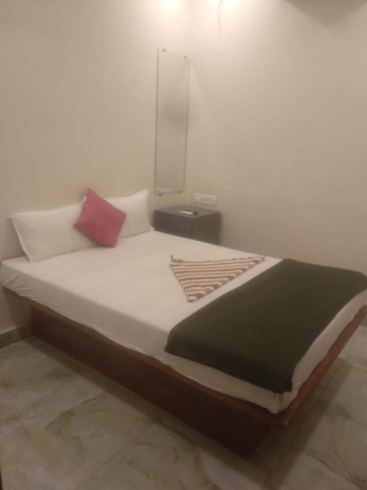 New Hotel Tara By Glitz Hotels Bombay Eksteriør billede